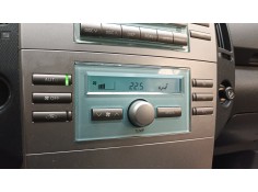 Recambio de mando climatizador para toyota corolla verso (r1) 2.0 d-4d luna referencia OEM IAM 559000F030  