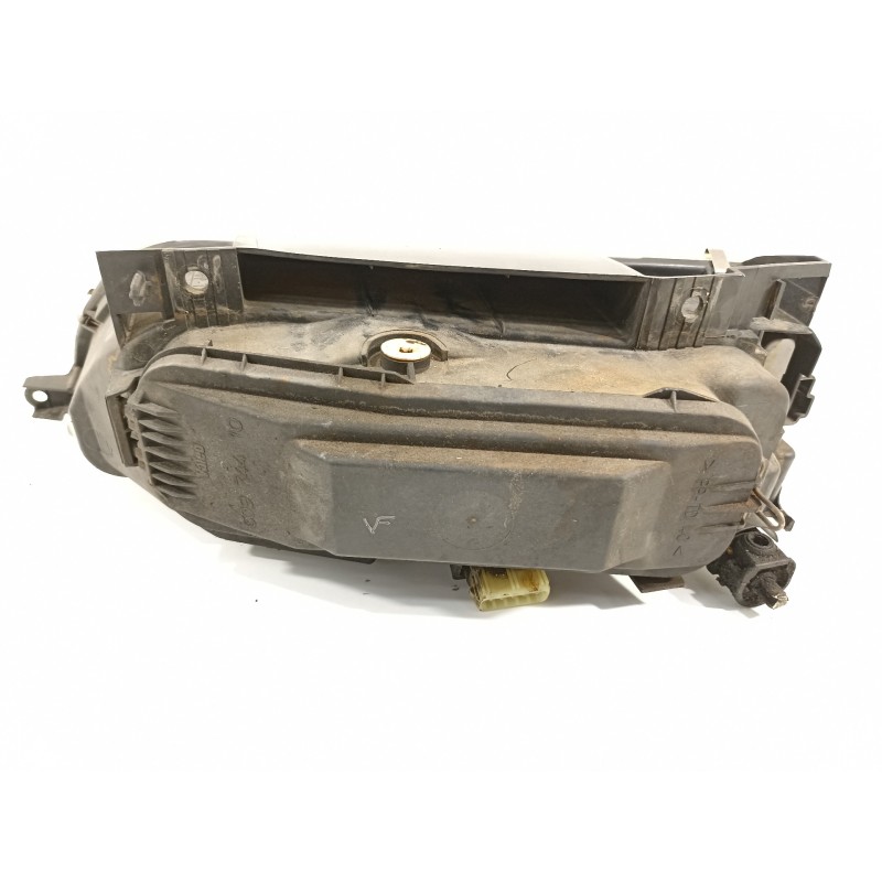 Recambio de faro derecho para citroën xantia berlina 2.0 hdi 90/110 attraction referencia OEM IAM 88205034D  