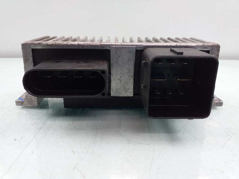 Recambio de caja precalentamiento para renault master kasten l1h1 ka 2,8t referencia OEM IAM 271206395R  