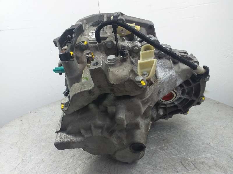 Recambio de caja cambios para renault megane iii berlina 5 p dynamique referencia OEM IAM ND4001  