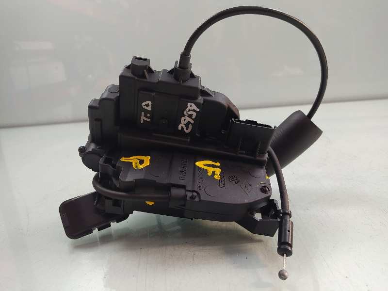 Recambio de cerradura puerta trasera derecha para renault megane iii berlina 5 p dynamique referencia OEM IAM 825020002R  