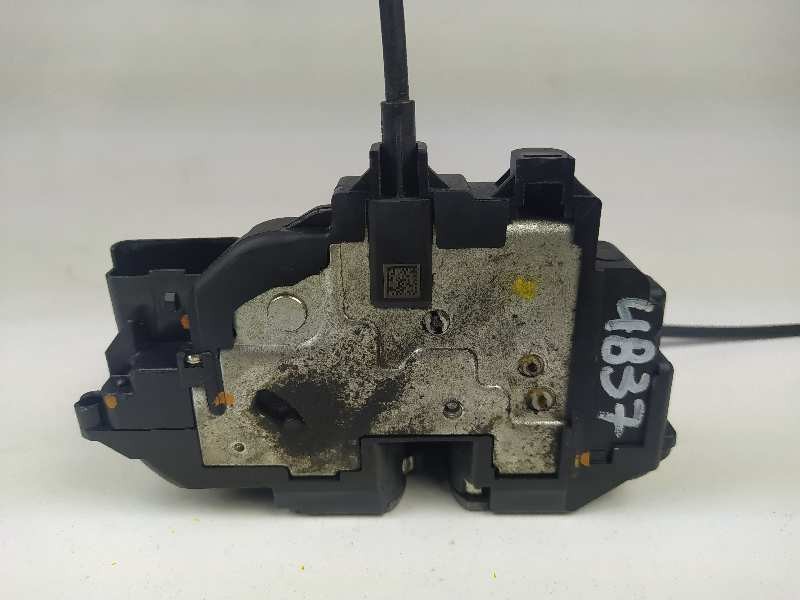 Recambio de cerradura puerta trasera derecha para renault scenic iii dynamique referencia OEM IAM 825020033R  