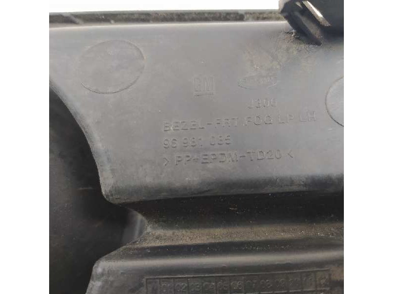 Recambio de rejilla paragolpes izquierda para chevrolet cruze lt referencia OEM IAM 96981085  