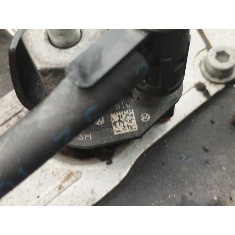 Recambio de inyector para audi a3 (8p) 2.0 tdi limited edition (103kw) referencia OEM IAM 03L130277 0445116030 