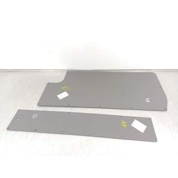 GUARNECIDO PUERTA DELANTERA DERECHA 7C0867438 7867204K 