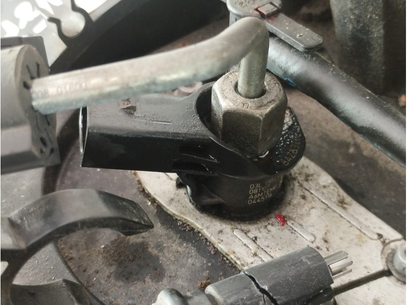 Recambio de inyector para audi a3 (8p) 2.0 tdi limited edition (103kw) referencia OEM IAM 03L130277 0445116030 