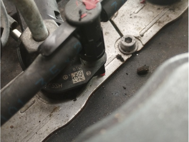 Recambio de inyector para audi a3 (8p) 2.0 tdi limited edition (103kw) referencia OEM IAM 03L130277 0445116030 