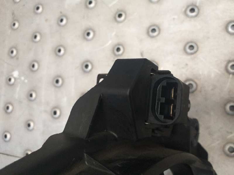 Recambio de electroventilador para renault scenic iii dynamique referencia OEM IAM 214810898R FS2045 M155547D