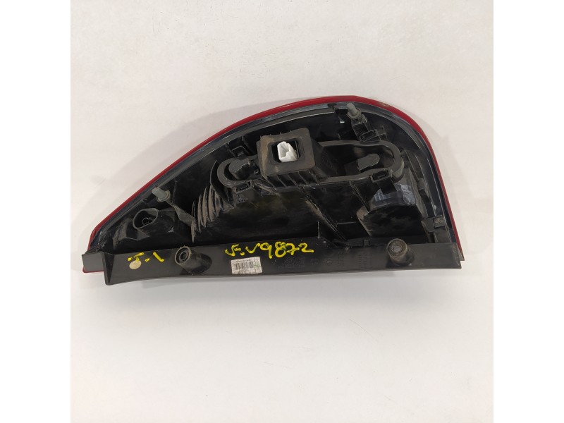Recambio de piloto trasero izquierdo para renault scenic iii selection referencia OEM IAM 265550013R  