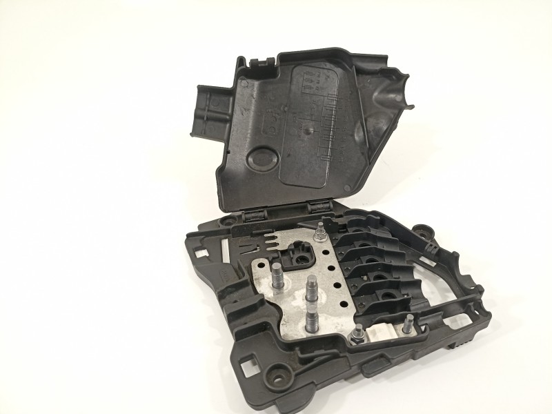 Recambio de caja reles / fusibles para citroën c3 attraction referencia OEM IAM 9801148580  