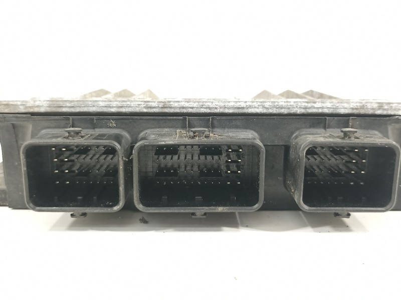 Recambio de centralita motor uce para renault modus confort dynamique referencia OEM IAM 8200398934 8200449080 82615538