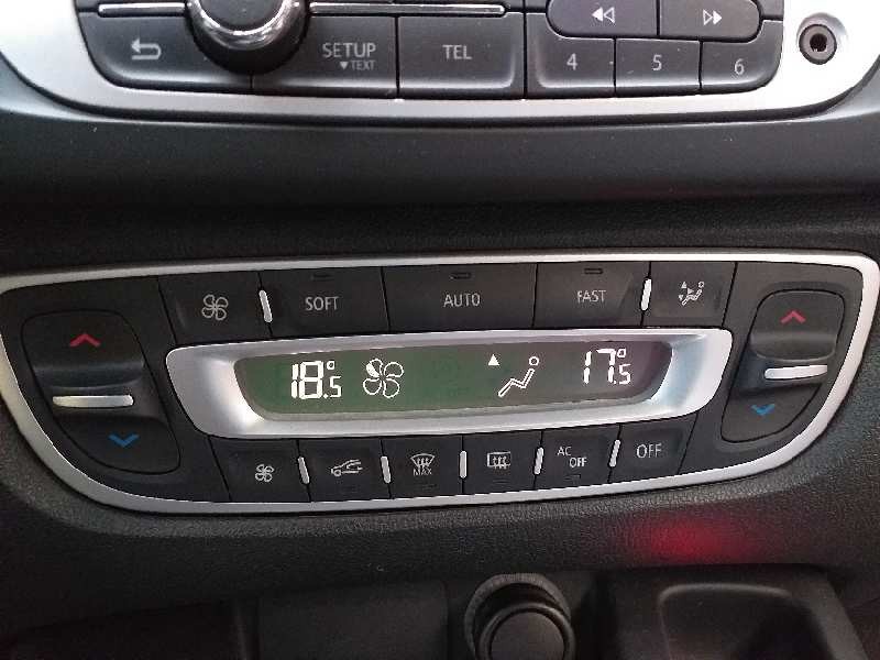Recambio de mando climatizador para renault scenic iii dynamique referencia OEM IAM 275109409R E1073945 