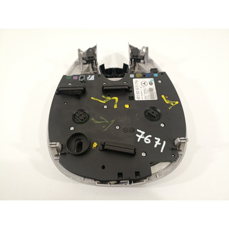 Recambio de luz interior para mercedes-benz clase e (w211) berlina e 320 (211.065) referencia OEM IAM A2118204201  