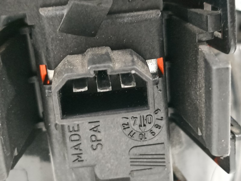 Recambio de piloto trasero izquierdo para seat leon (1m1) signo referencia OEM IAM 1M6945091B  