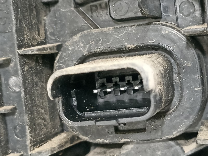 Recambio de piloto trasero derecho para renault clio iv grandtour dynamique referencia OEM IAM 265507408R  