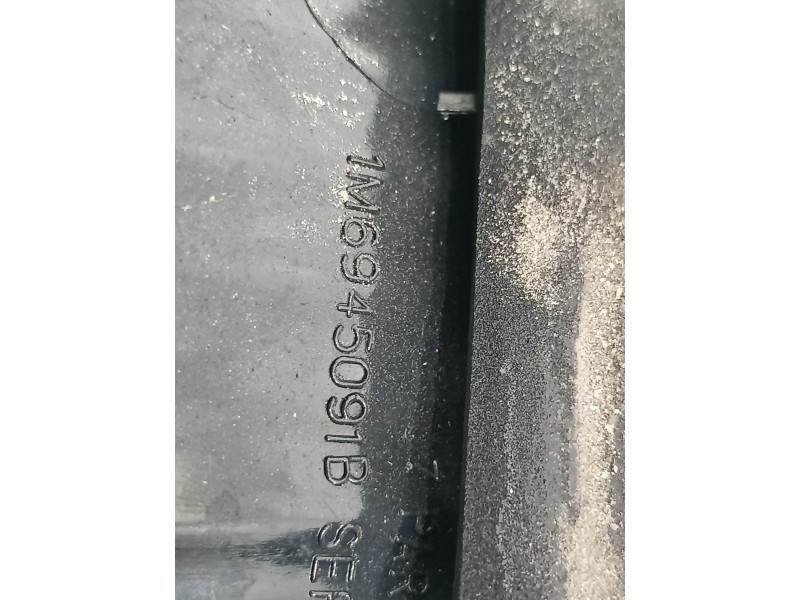 Recambio de piloto trasero izquierdo para seat leon (1m1) signo referencia OEM IAM 1M6945091B  