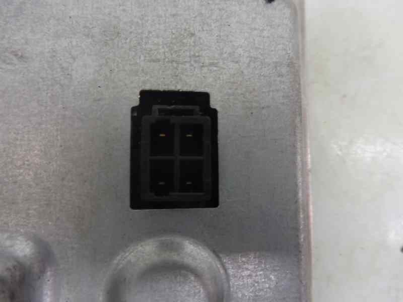 Recambio de centralita faros xenon para citroën c5 berlina 2.0 hpi exclusive referencia OEM IAM 739360121430803783  