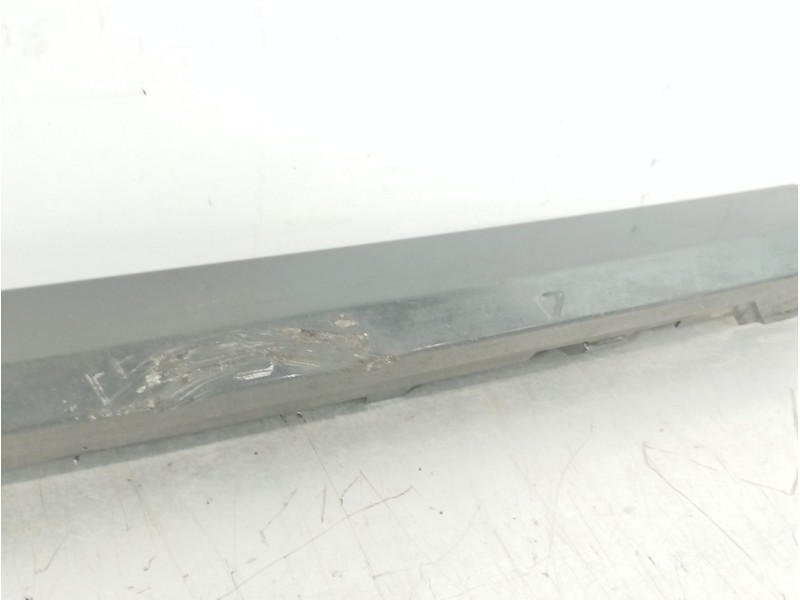 Recambio de faldon lateral para audi a1 sportback (8xf) attraction referencia OEM IAM 8XA853860  