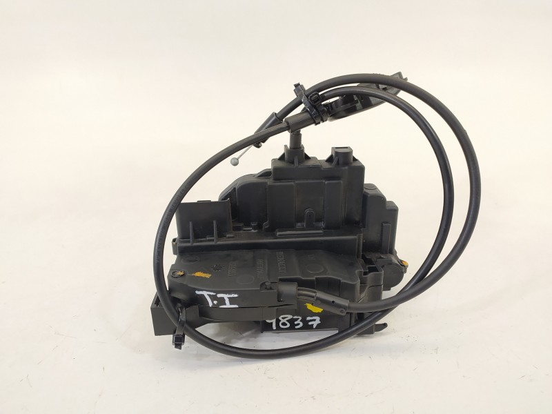 Recambio de cerradura puerta trasera izquierda para renault scenic iii dynamique referencia OEM IAM 825030032R  