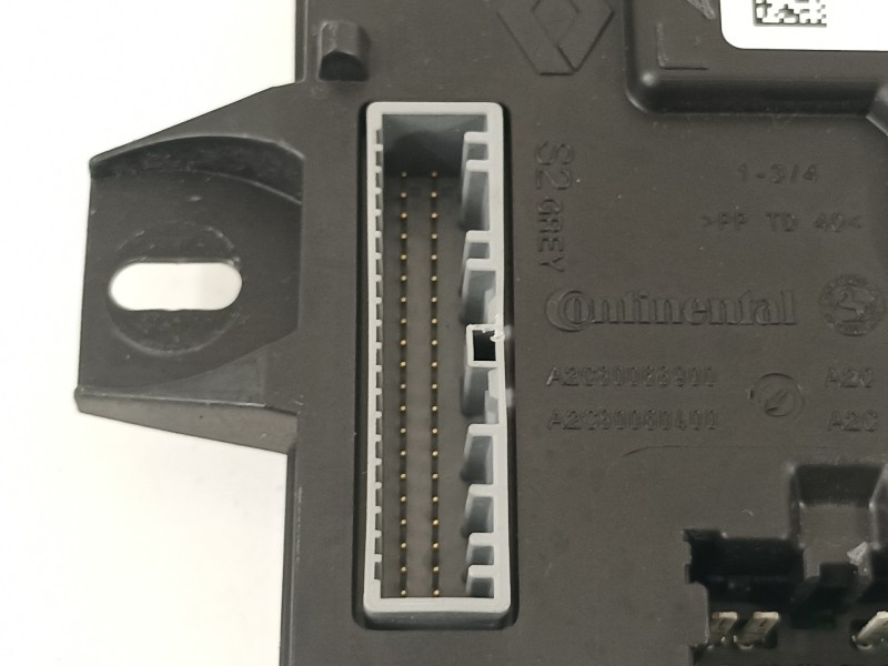 Recambio de modulo electronico para renault clio iv grandtour dynamique referencia OEM IAM 284B11867R  