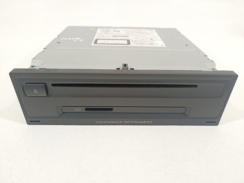 Recambio de sistema audio / radio cd para volkswagen golf vii lim. advance bluemotion referencia OEM IAM 5G0035819A  