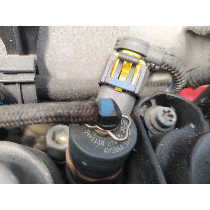 Recambio de inyector para fiat grande punto (199) 1.9 8v multijet sport referencia OEM IAM 0445110276  
