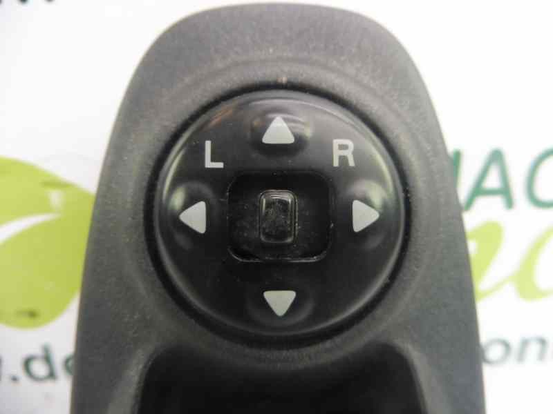 Recambio de mando elevalunas delantero izquierdo para hyundai accent (lc) crdi gl referencia OEM IAM 620W10270   Recambio de mando elevalunas delantero izquierdo para hyundai accent (lc) crdi gl referencia OEM IAM 620W10270