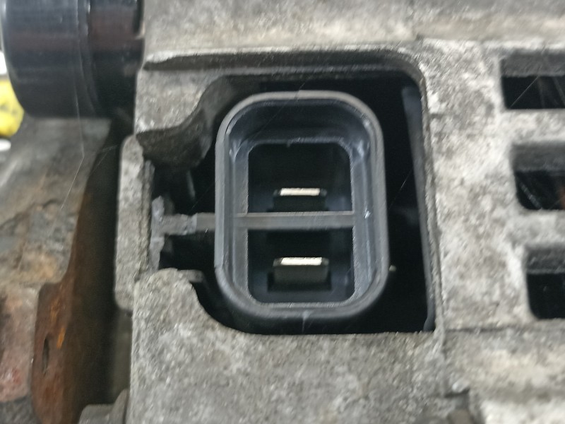 Recambio de alternador para hyundai santa fe (sm) 2.0 gls crdi referencia OEM IAM 3730027010 021319110 