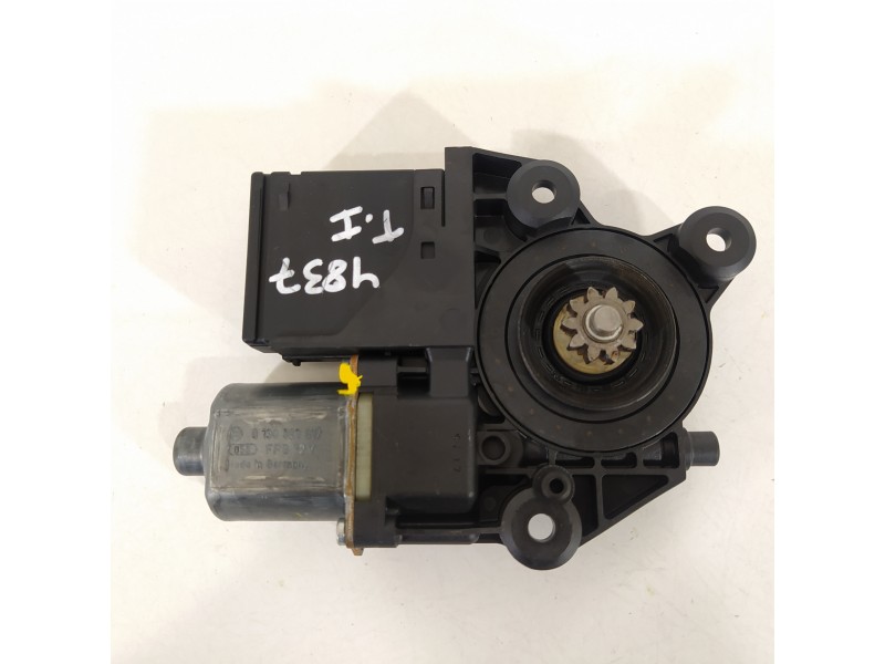 Recambio de motor elevalunas trasero izquierdo para renault scenic iii dynamique referencia OEM IAM 827310166R 0130822517 