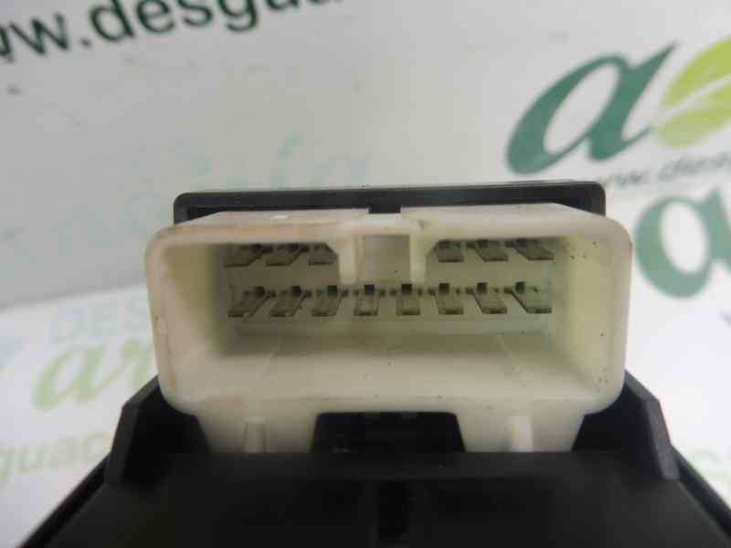 Recambio de mando elevalunas delantero izquierdo para hyundai accent (lc) crdi gl referencia OEM IAM 620W10270   Recambio de mando elevalunas delantero izquierdo para hyundai accent (lc) crdi gl referencia OEM IAM 620W10270