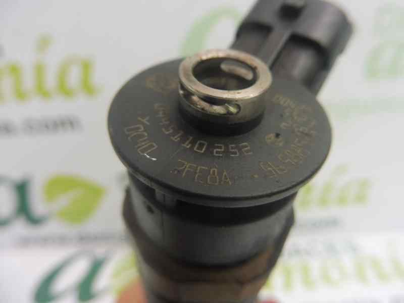 Recambio de inyector para peugeot 206+ básico referencia OEM IAM 0445110252  