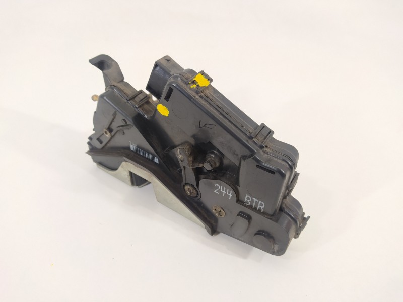 Recambio de cerradura puerta delantera derecha para bmw serie 3 berlina (e46) 320d referencia OEM IAM   