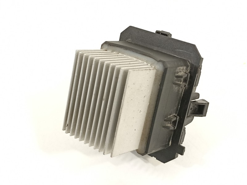 Recambio de resistencia calefaccion para renault clio iv grandtour dynamique referencia OEM IAM T1017845R  