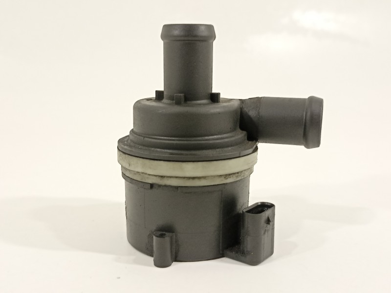 Recambio de bomba agua para volkswagen polo (6r1) sport by r-line referencia OEM IAM 6R0965561A  