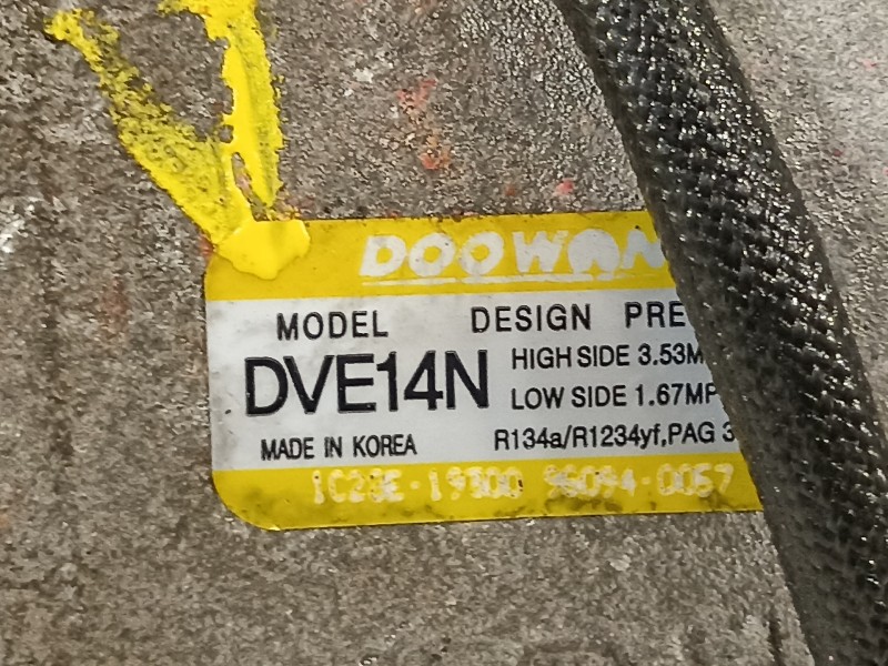 Recambio de compresor aire acondicionado para hyundai kona tecno 2wd referencia OEM IAM DVE14N  