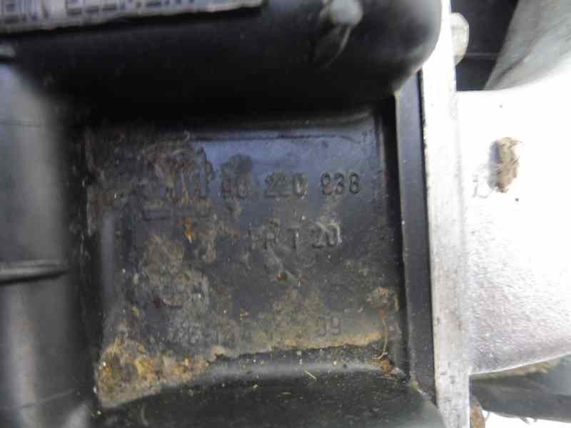 Recambio de filtro aire para opel frontera a básico referencia OEM IAM 90220938  