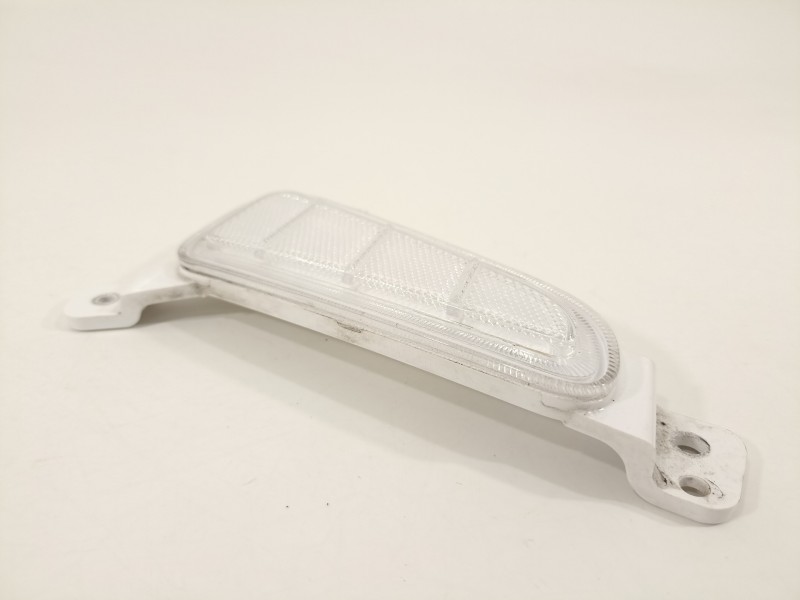 Recambio de piloto delantero izquierdo para hyundai kona tecno 2wd referencia OEM IAM 92407J9210  