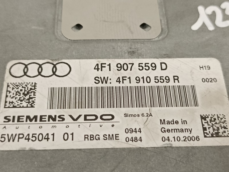 Recambio de centralita motor uce para audi a6 avant (4f5) 3.2 fsi quattro referencia OEM IAM 4F1907559D  