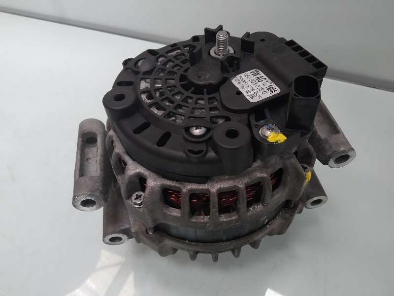 Recambio de alternador para volkswagen golf vii lim. r referencia OEM IAM 06J903023G  