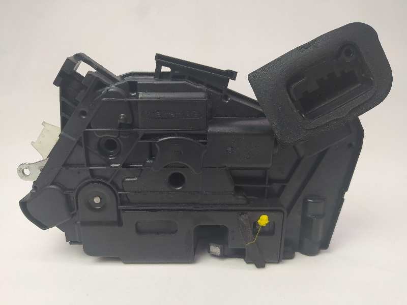 Recambio de cerradura puerta delantera derecha para volkswagen golf vii lim. r referencia OEM IAM 5K1837016D  