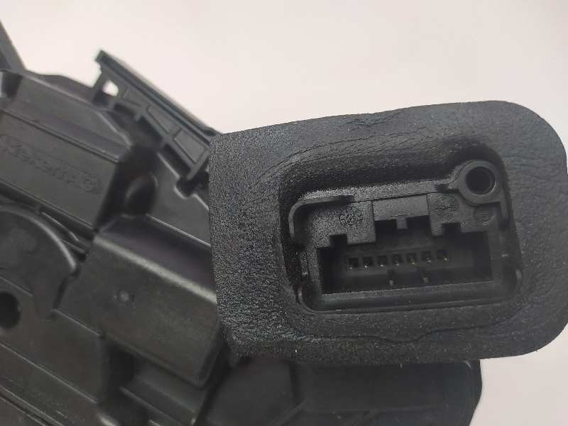 Recambio de cerradura puerta delantera derecha para volkswagen golf vii lim. r referencia OEM IAM 5K1837016D  