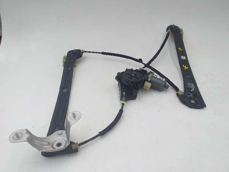 Recambio de elevalunas delantero derecho para volkswagen golf vii lim. r referencia OEM IAM 5G4837462G 5Q0959802B 0130822716