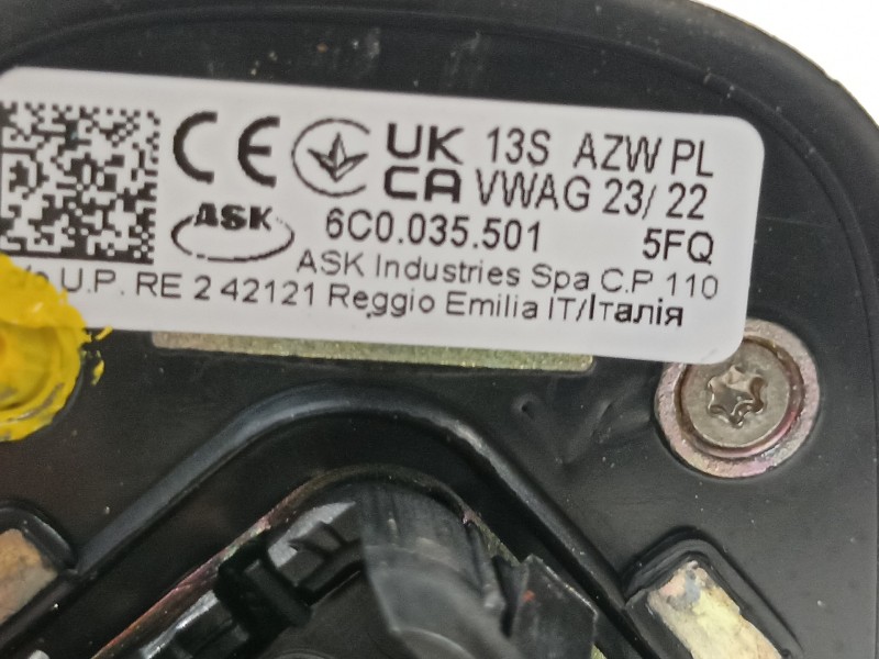 Recambio de base de antena para seat arona xperience referencia OEM IAM 6C0035501  