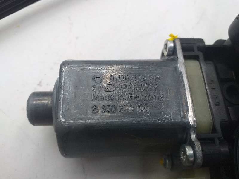 Recambio de elevalunas delantero derecho para volkswagen golf vii lim. r referencia OEM IAM 5G4837462G 5Q0959802B 0130822716