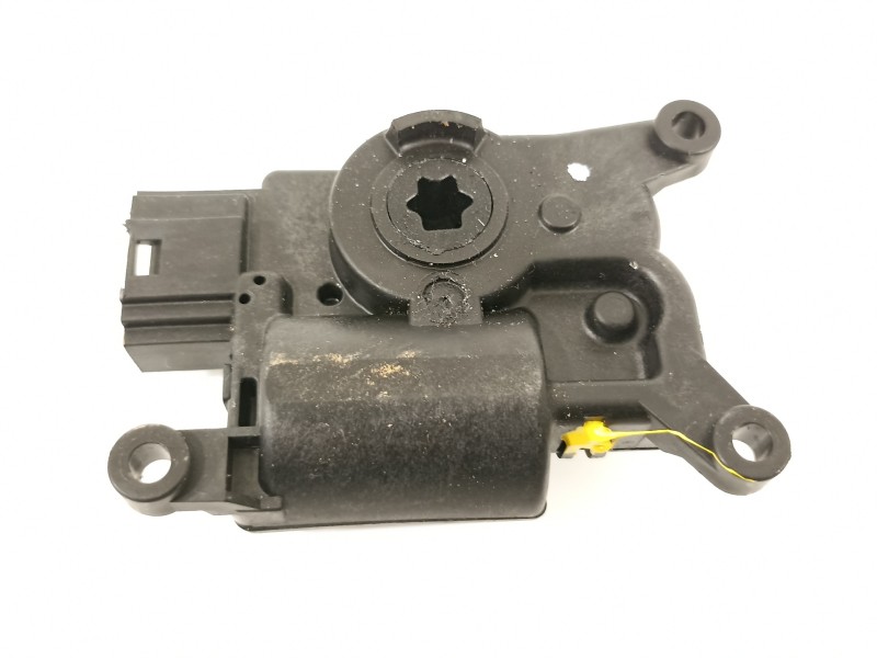 Recambio de motor apertura trampillas climatizador para seat arona xperience referencia OEM IAM 2Q0907511C  