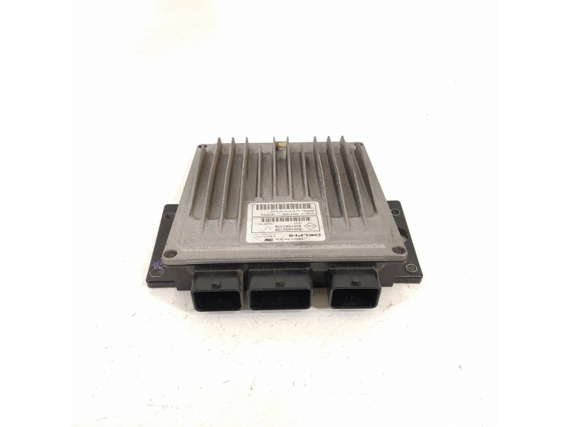 Recambio de centralita motor uce para dacia sandero laureate referencia OEM IAM 8201002106 8201083336 