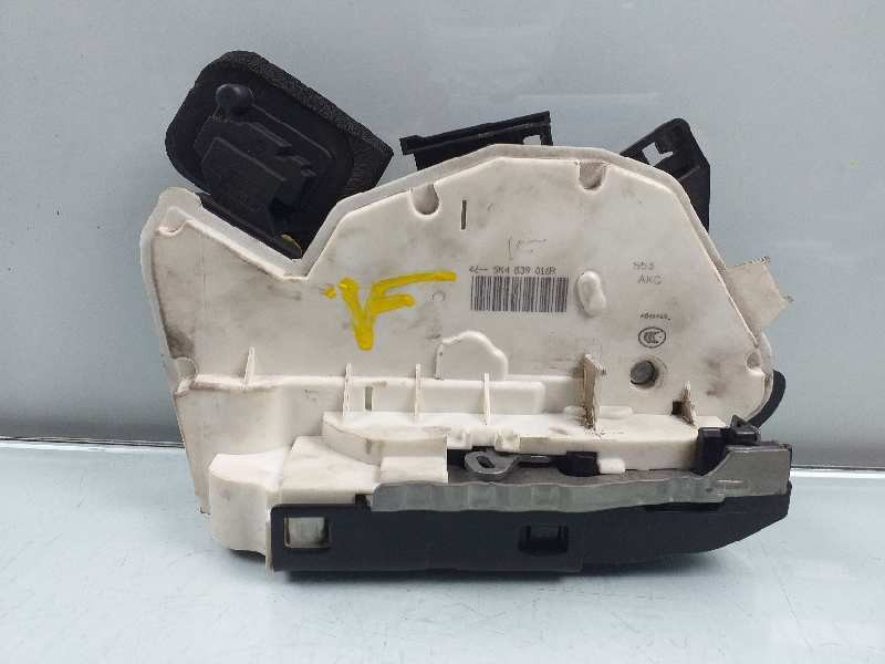 Recambio de cerradura puerta trasera derecha para volkswagen golf vii lim. r referencia OEM IAM 5K4839016R  