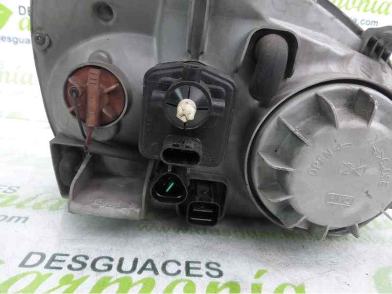 Recambio de faro izquierdo para hyundai santa fe (sm) 2.0 gls crdi 4x4 referencia OEM IAM 9210126025  
