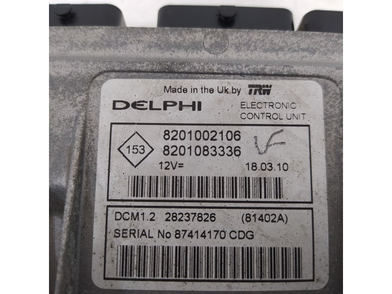 Recambio de centralita motor uce para dacia sandero laureate referencia OEM IAM 8201002106 8201083336 