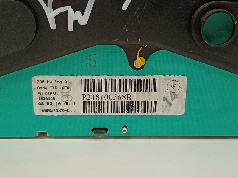 Recambio de cuadro instrumentos para dacia sandero laureate referencia OEM IAM 248100568R  